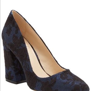 NIB Vince Camuto Talise- Black multi